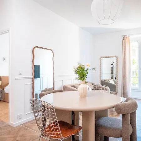 Reflet D'azur, A Deux Pas De La Promenade & La Apartment