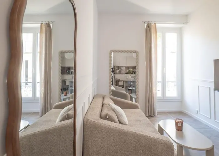 Reflet D'azur, A Deux Pas De La Promenade & La *