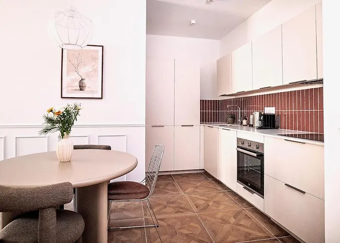 Reflet D'azur, A Deux Pas De La Promenade & La